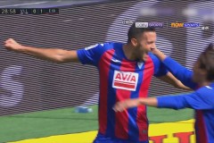 皇马联赛大胜：维尼修斯、姆巴佩进球盛宴，皇马连胜势头强劲